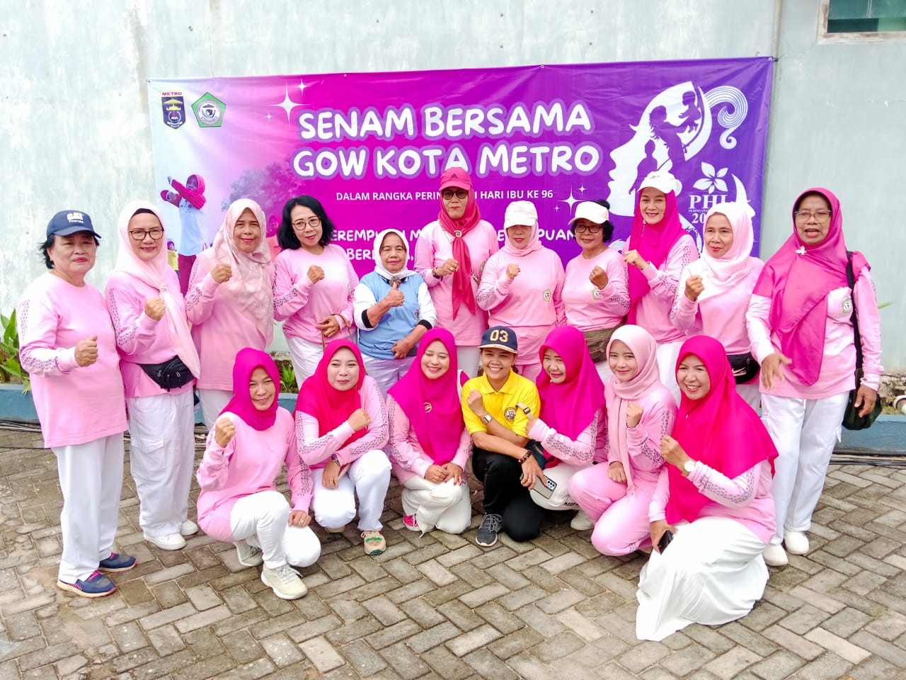 $rows[judul]